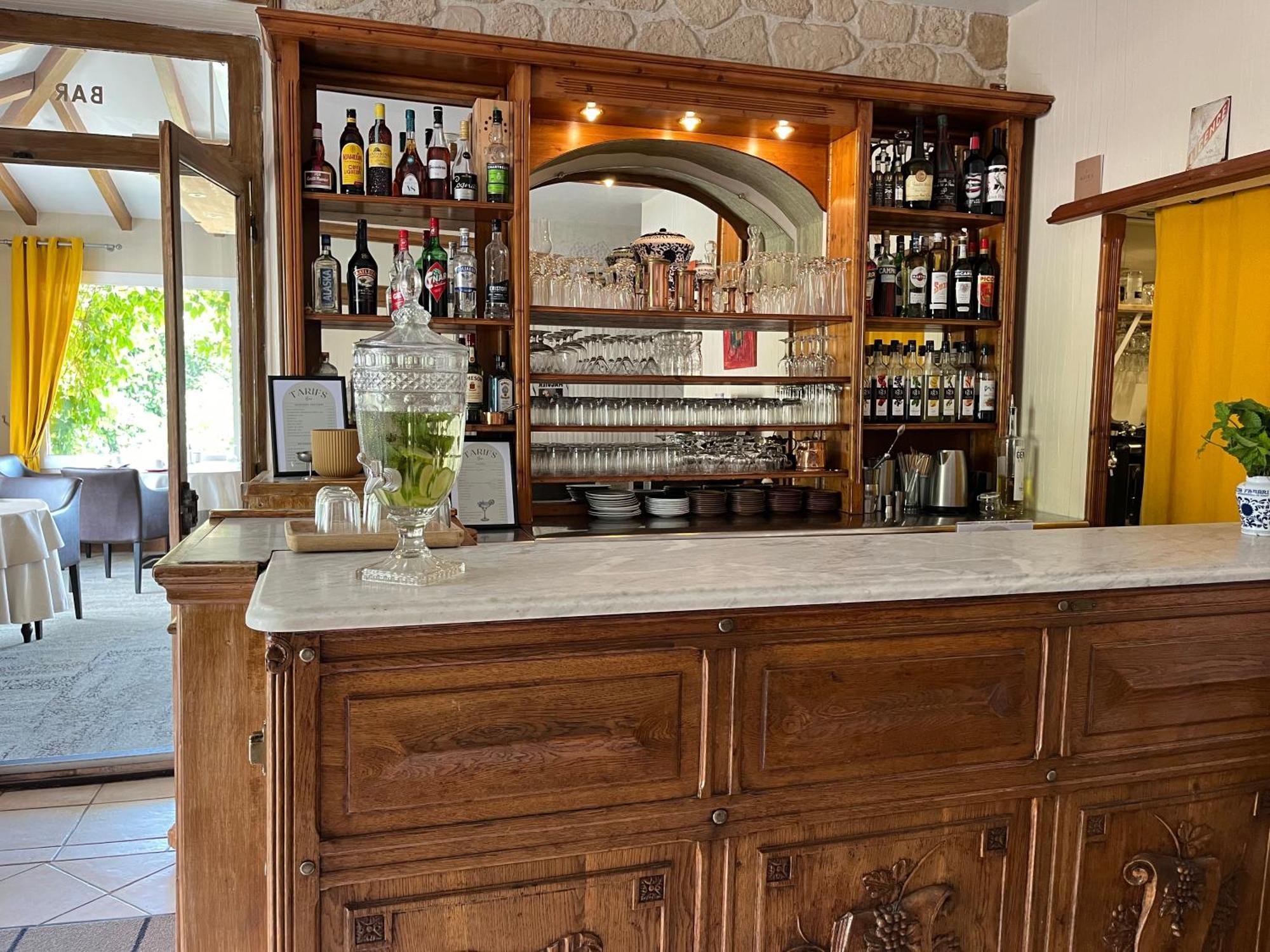 萨沃伊酒店 勒伯吉特杜拉克 外观 照片
